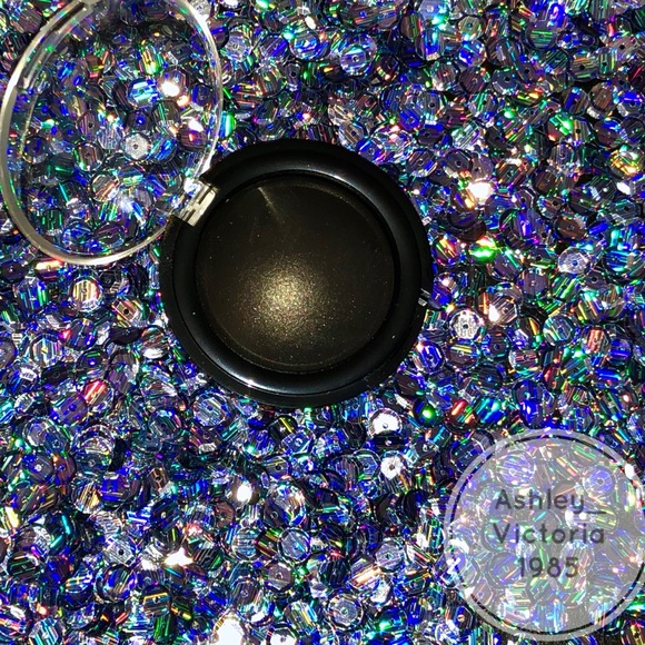 Pat McGrath Dark Matter Pigment of Dark Star 006 - Picture 12 of 12